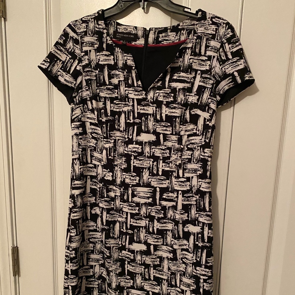 Black and white dress